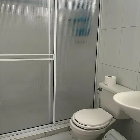 Edificio Turipana - Inmobiliaria Ldc- 504 Apartamento *